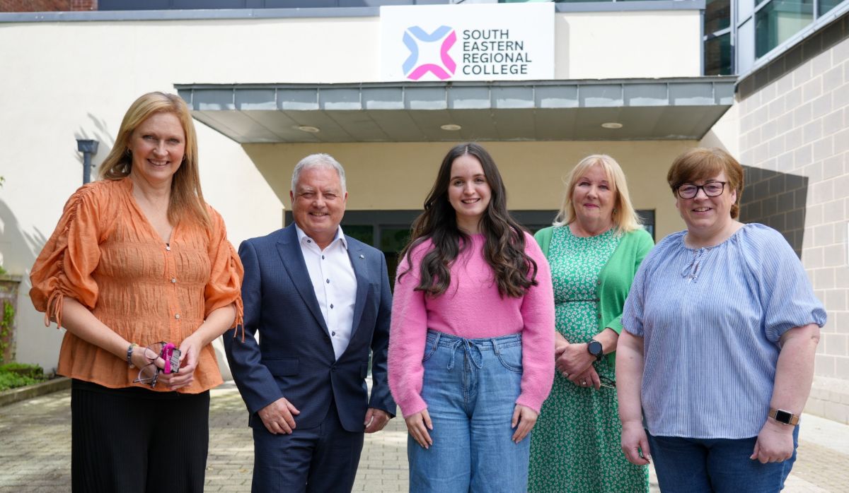 Picture of Evie Haughey with SERC staff